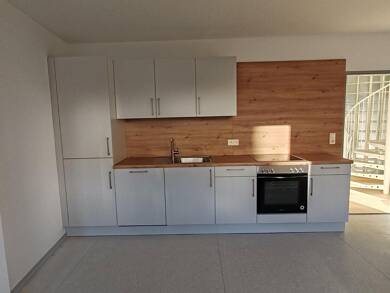 Wohnung zur Miete 450 € 2 Zimmer 82 m² 2. Geschoss Kramerstraße 15 Furth Furth im Wald 93437