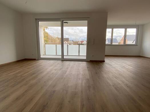 Wohnung zur Miete 1.425 € 3 Zimmer 95 m² Geschoss 1/3 frei ab sofort Roßtal 90574