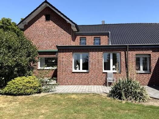 Einfamilienhaus zur Miete 2.900 € 9 Zimmer 255 m² Bornheim Moers 47445