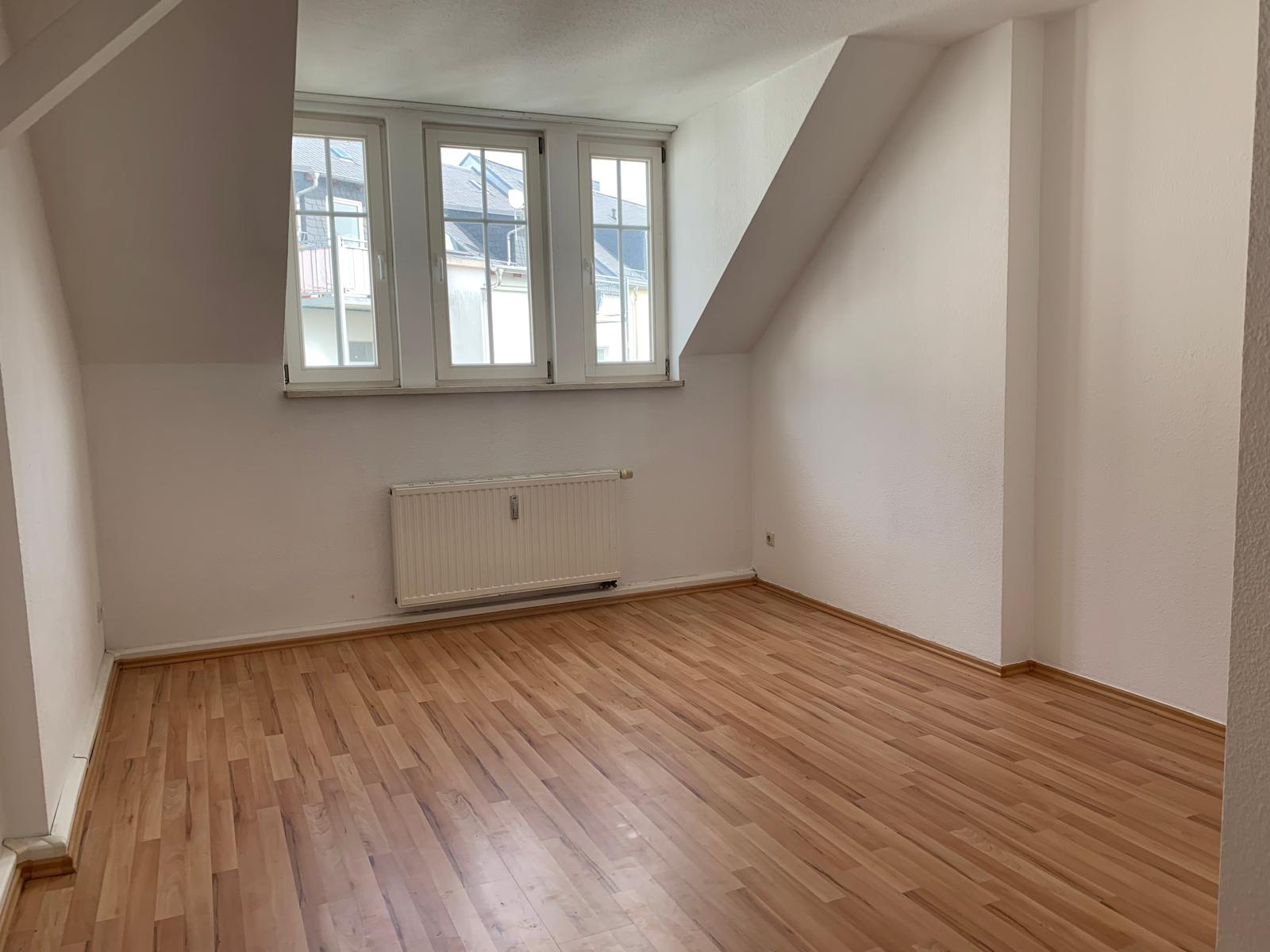 Apartment zur Miete 612 € 3 Zimmer 90 m²<br/>Wohnfläche ab sofort<br/>Verfügbarkeit Schloßchemnitz 027 Chemnitz 09113