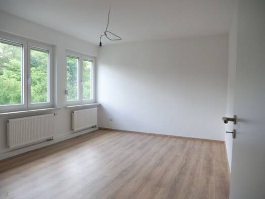 Wohnung zur Miete 550 € 2 Zimmer 40,8 m² Geschoss 2/3 frei ab sofort Herzogenaurach Herzogenaurach 91074