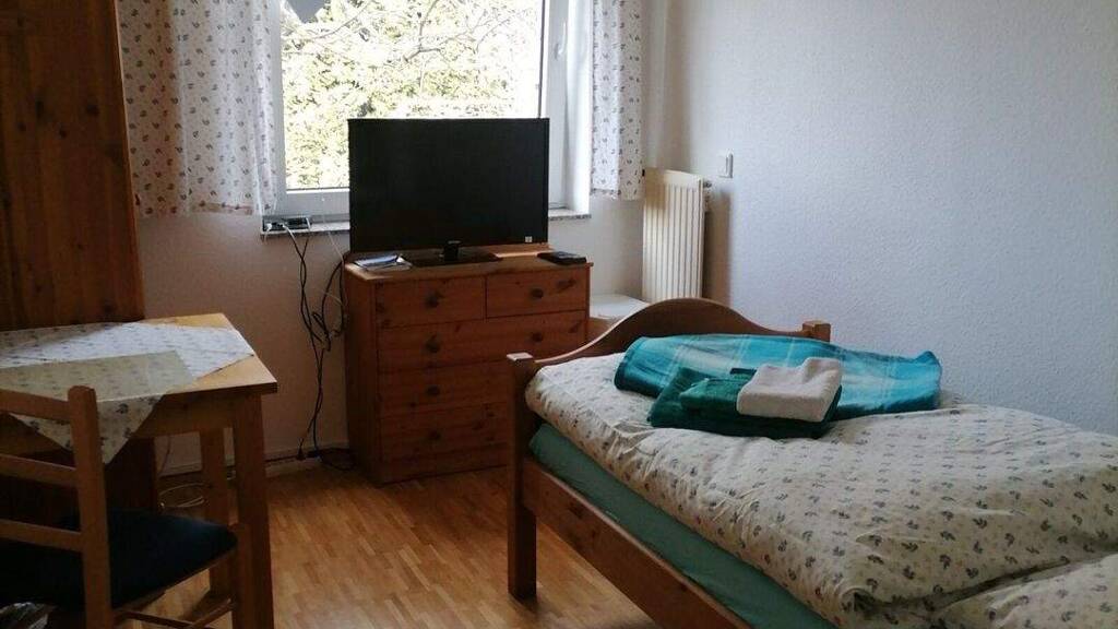 Studio zur Miete Wohnen auf Zeit 450 € 1 Zimmer 12 m² frei ab sofort In den Weingärten 2 Eschmar Troisdorf 53844