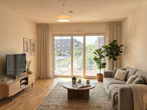 Wohnung zur Miete 1.499 € 3 Zimmer 83,5 m² 1. Geschoss frei ab 01.09.2026 Leipziger Vorstadt Ortsamtsbereich Neustadt 01097