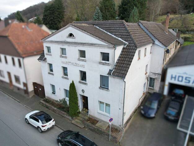 Mehrfamilienhaus zum Kauf 99.000 € 17 Zimmer 285 m² 3.576 m² Grundstück Herstelle Beverungen 37688