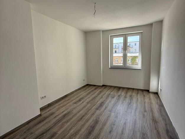 Wohnung zur Miete 1.000 € 4 Zimmer 82 m² 4 Geschosse frei ab sofort Grimmstraße 1 Freiimfelde Halle (Saale) 06112