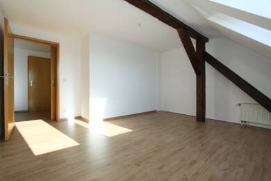 Wohnung zur Miete 381 € 3 Zimmer 66,9 m² Dachgeschoss, 4. Geschoss Rauschwalder Straße 29 Innenstadt Görlitz 02826