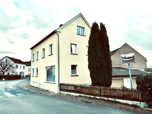 Einfamilienhaus zum Kauf 98.500 € 5 Zimmer 130 m² 369 m² Grundstück Lierschied 56357
