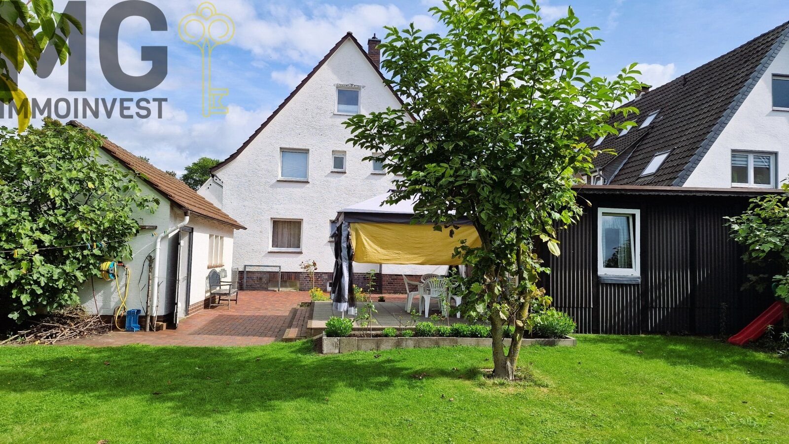 Mehrfamilienhaus zum Kauf 520.000 € 6 Zimmer 156 m²<br/>Wohnfläche 962 m²<br/>Grundstück ab sofort<br/>Verfügbarkeit Gütersloh Gütersloh 33332