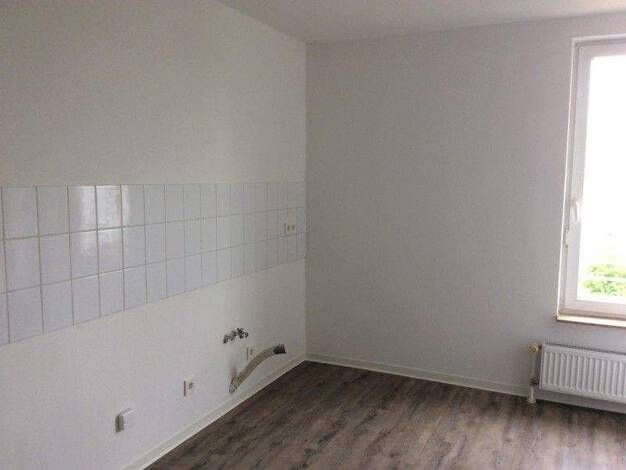 Wohnung zur Miete 965 € 4 Zimmer 100,3 m² 4. Geschoss frei ab 08.03.2026 Bomhauerstraße 25 Kleefeld Hannover 30625