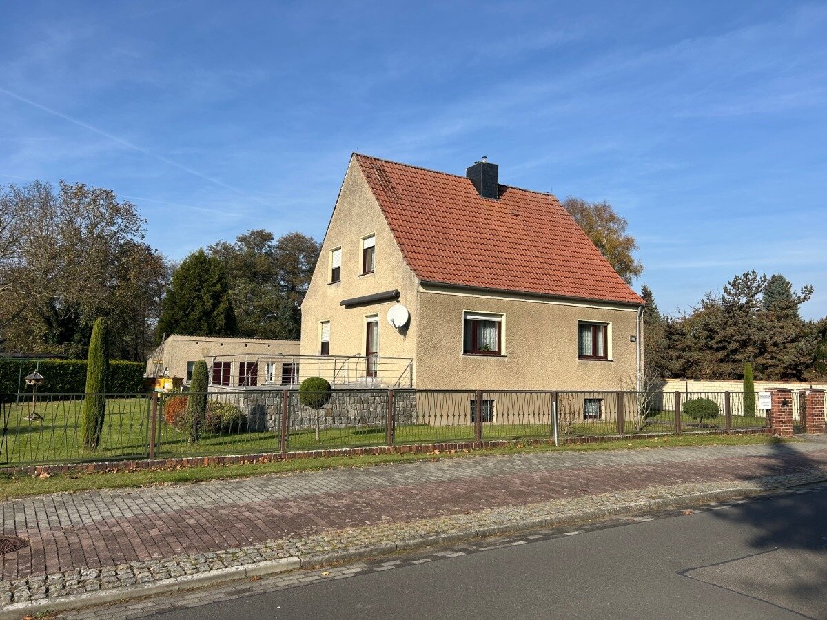 Einfamilienhaus zum Kauf 429.000 € 6 Zimmer 110 m²<br/>Wohnfläche 1.049 m²<br/>Grundstück Storkow Storkow 15859