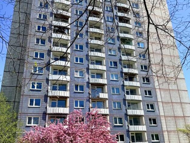 Wohnung zur Miete 237 € 1 Zimmer 26,9 m² 9. Geschoss frei ab 21.09.2026 Michelangelostraße 2 Räcknitz/Zschertnitz Ortsamtsbereich Plauen 01217