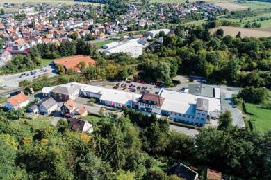 Laden zur Miete provisionsfrei 623 € 95 m² Verkaufsfläche Hasselborner Straße 19-21 Brandoberndorf Waldsolms 35647