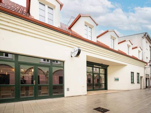 Gewerbeobjekt zum Kauf als Kapitalanlage geeignet 1.714,1 m² 741 m² Grundstück Wiener Neustadt 2700