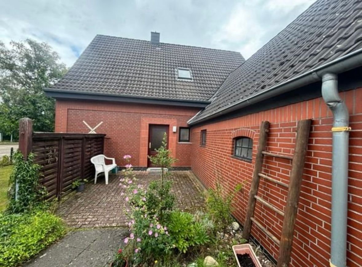 Einfamilienhaus zum Kauf 274.000 € 5 Zimmer 110 m²<br/>Wohnfläche 470 m²<br/>Grundstück Iprump - Stickgras II - Bezirk 2 Delmenhorst 27749