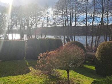 Bungalow zum Kauf 195.000 € 2 Zimmer 55 m² 650 m² Grundstück frei ab sofort Strelitz-Alt Neustrelitz 17235