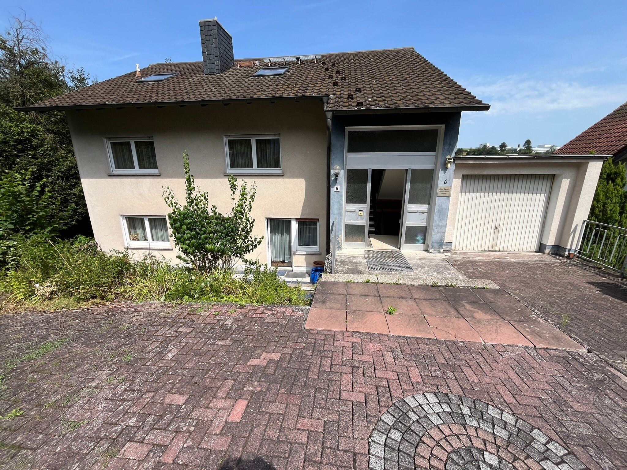 Mehrfamilienhaus zum Kauf 240.000 € 10 Zimmer 220 m²<br/>Wohnfläche 908 m²<br/>Grundstück ab sofort<br/>Verfügbarkeit Dr.-Martiny-Str. 6 Bad Salzschlirf 36364