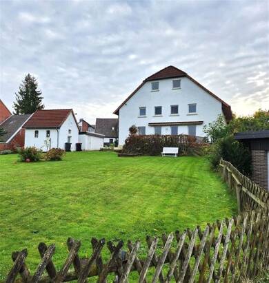 Mehrfamilienhaus zum Kauf 184.000 € 7 Zimmer 237 m² 1.058 m² Grundstück frei ab sofort Buchholz b Stadthagen 31710