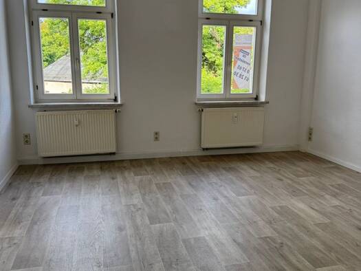 Wohnung zur Miete 384 € 3 Zimmer 77 m² EG frei ab sofort Brücknerstraße 14 Mylau Reichenbach 08499