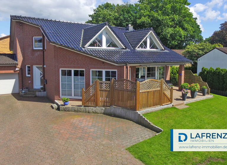 Einfamilienhaus zum Kauf 899.000 € 7 Zimmer 249 m²<br/>Wohnfläche 653 m²<br/>Grundstück Quickborn 25451