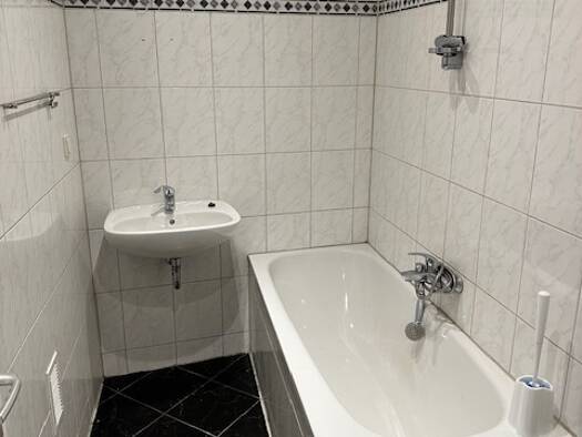 Wohnung zur Miete 495 € 2 Zimmer 63 m² 2. Geschoss Schwelmer Straße 98 Langerfeld Wuppertal 42389