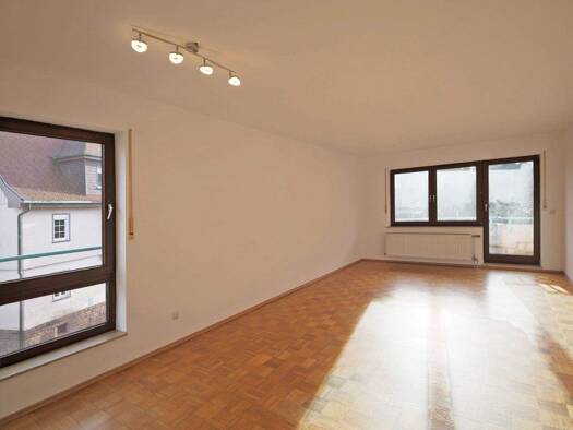 Wohnung zum Kauf 192.000 € 3,5 Zimmer 92 m² 1. Geschoss frei ab sofort Schömberg 75328