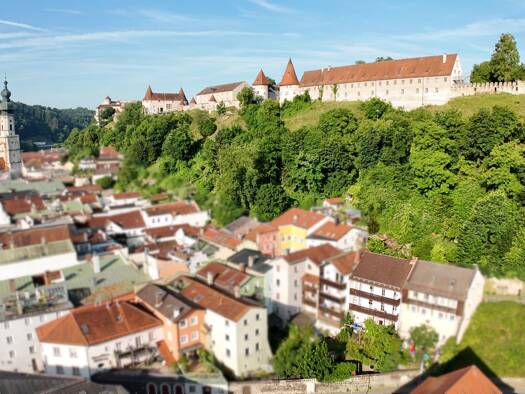 Stadthaus zum Kauf 295.000 € 6 Zimmer 136,1 m² 267 m² Grundstück Burghausen 84489