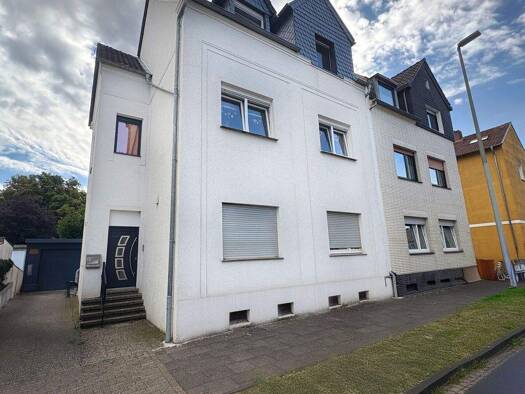 Doppelhaushälfte zum Kauf 449.500 € 8 Zimmer 183,2 m² 378 m² Grundstück frei ab 01.02.2026 Hiesfeld Dinslaken / Hiesfeld 46539