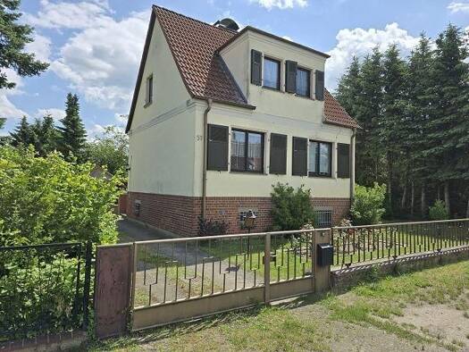 Einfamilienhaus zum Kauf 169.000 € 4 Zimmer 118,9 m² 1.875 m² Grundstück frei ab sofort Burg 39288