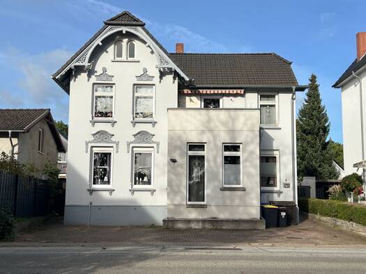 Mehrfamilienhaus zum Kauf als Kapitalanlage geeignet 329.000 € 7 Zimmer 213 m² 418 m² Grundstück Bad Schwartau 23611