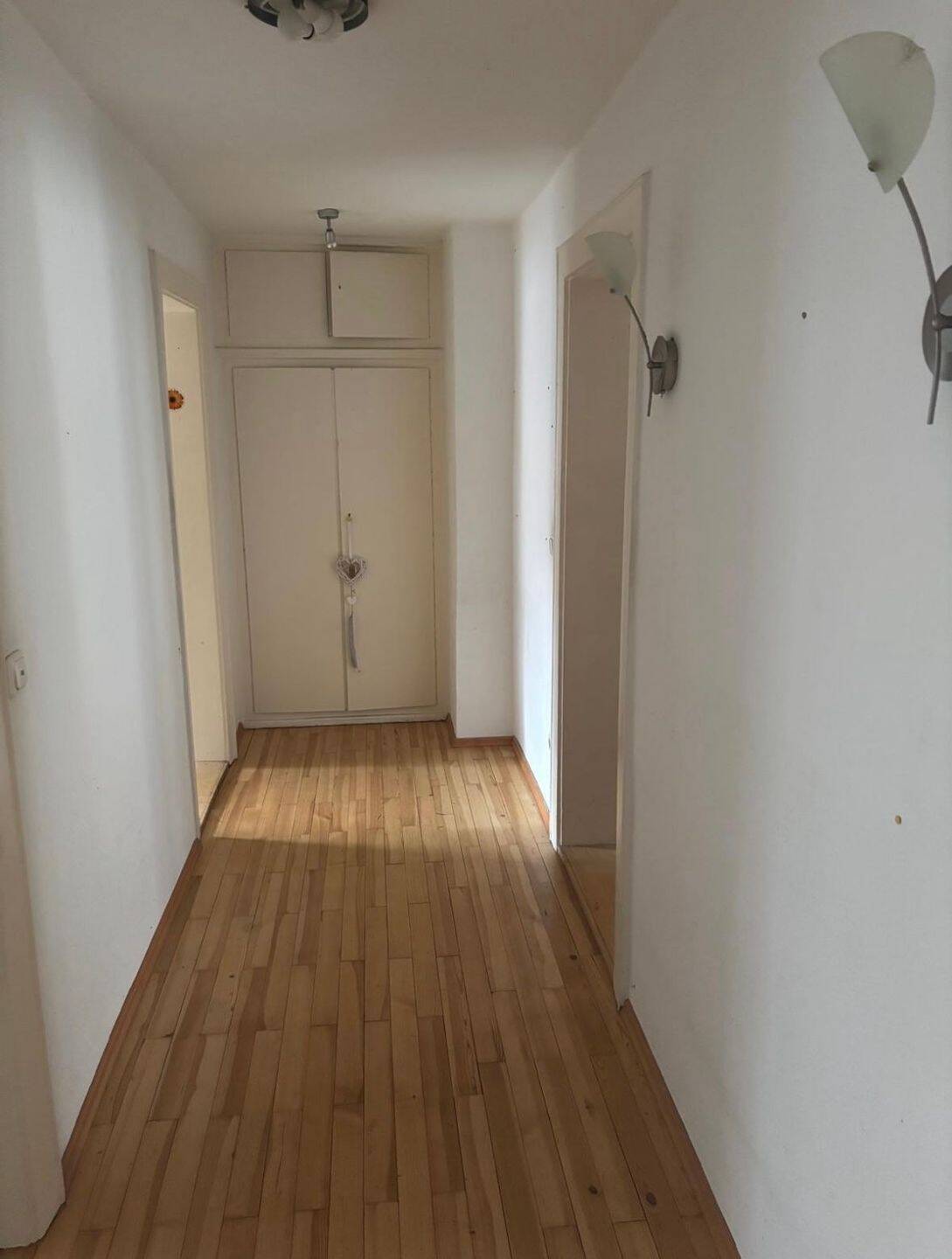 Helle 2-Zimmer-Wohnung mit Balkon in Nürnberg – leerstehend – Nürnberg – Vorschaubild 2