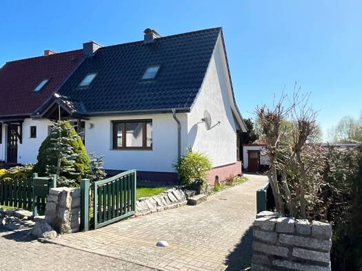 Doppelhaushälfte zum Kauf 295.000 € 6 Zimmer 157,9 m² 3.400 m² Grundstück Hof Redentin Krusenhagen 23974