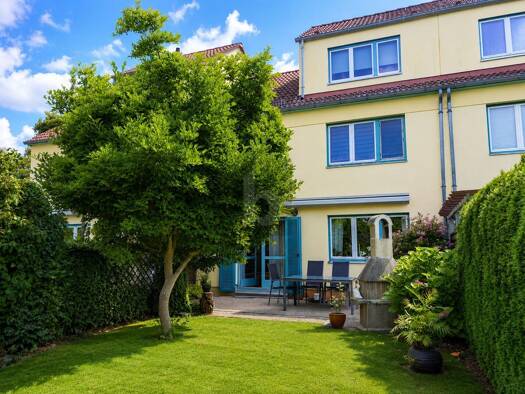 Reihenmittelhaus zur Miete 2.300 € 6 Zimmer 160 m² 200 m² Grundstück Wittenau Reinickendorf 13437