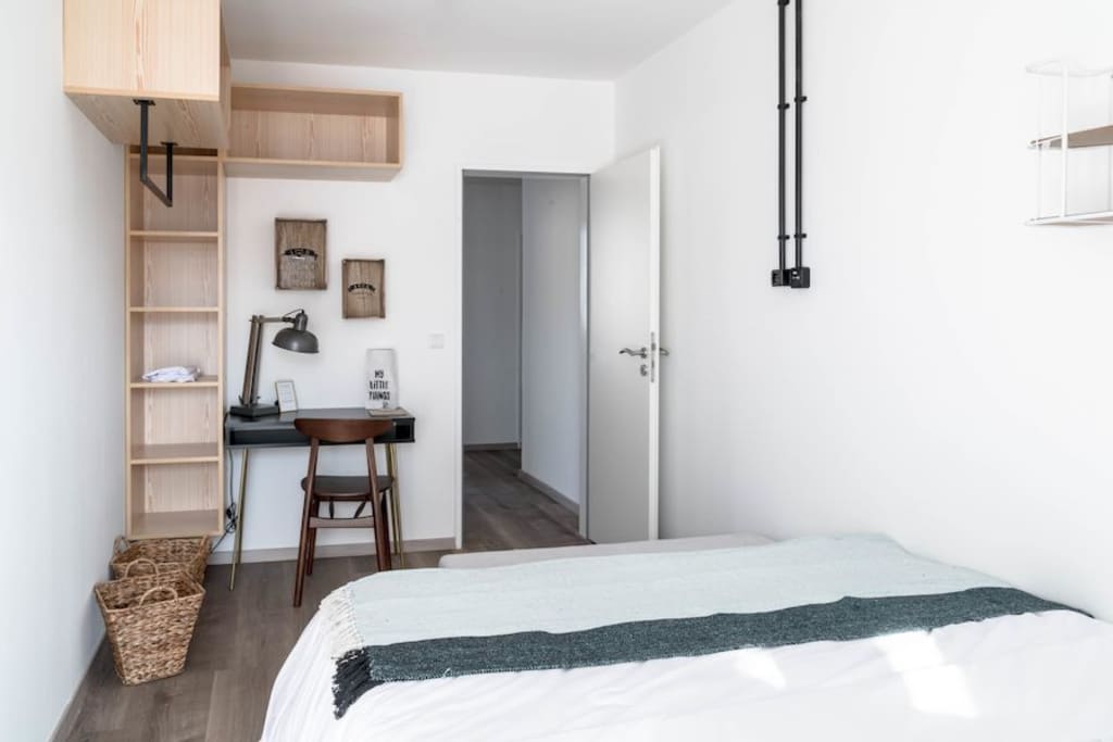 Wohnung zur Miete Wohnen auf Zeit 2.495 € 4 Zimmer 68 m²<br/>Wohnfläche 01.01.2025<br/>Verfügbarkeit Bismarckstraße Charlottenburg Berlin 10625