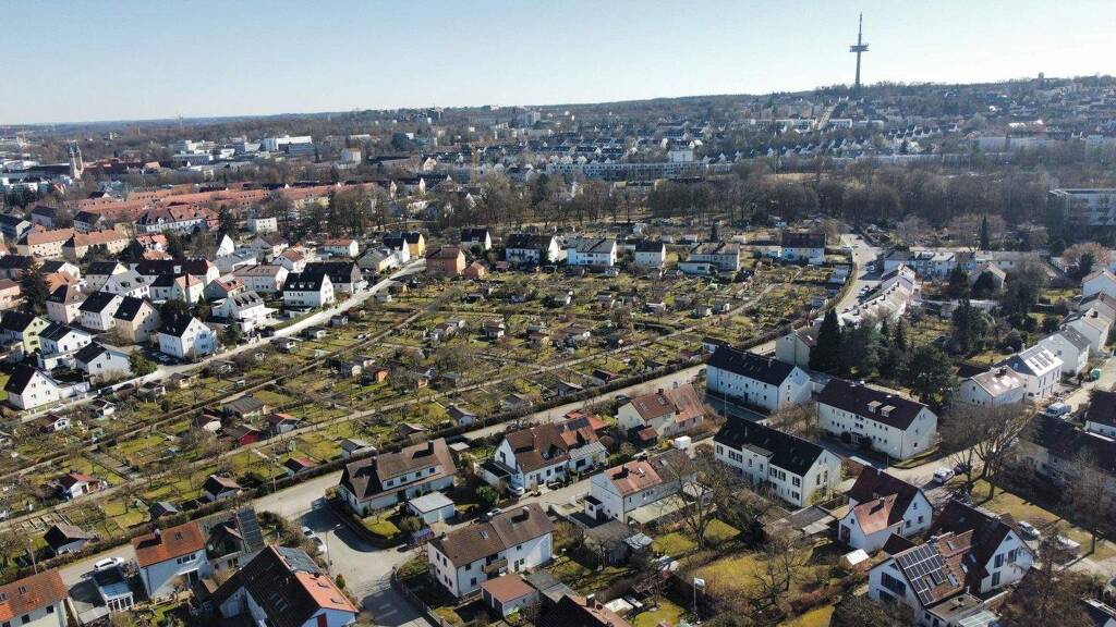 Doppelhaushälfte zum Kauf 599.000 € 5 Zimmer 120 m² 404 m² Grundstück frei ab sofort Kumpfmühl-Ziegetsdorf-Neuprüll Regensburg 93051