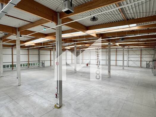 Lagerhalle zur Miete 3.293 m² Lagerfläche teilbar ab 5.310 m² Hochdahl Erkrath 40699