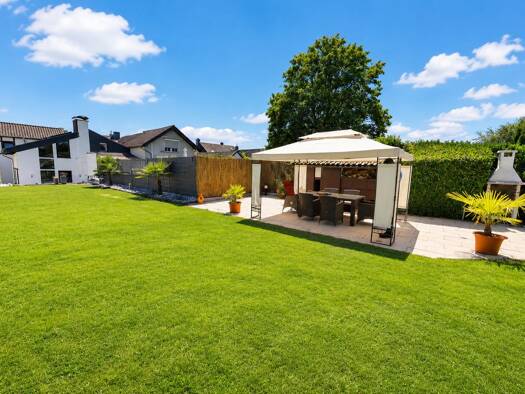Einfamilienhaus zum Kauf 449.900 € 10 Zimmer 300 m² 952 m² Grundstück Büsbach Stolberg 52223