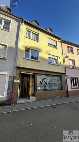 Haus zum Kauf 361.000 € 8 Zimmer 219 m²<br/>Wohnfläche 150 m²<br/>Grundstück Wittlich Wittlich 54516