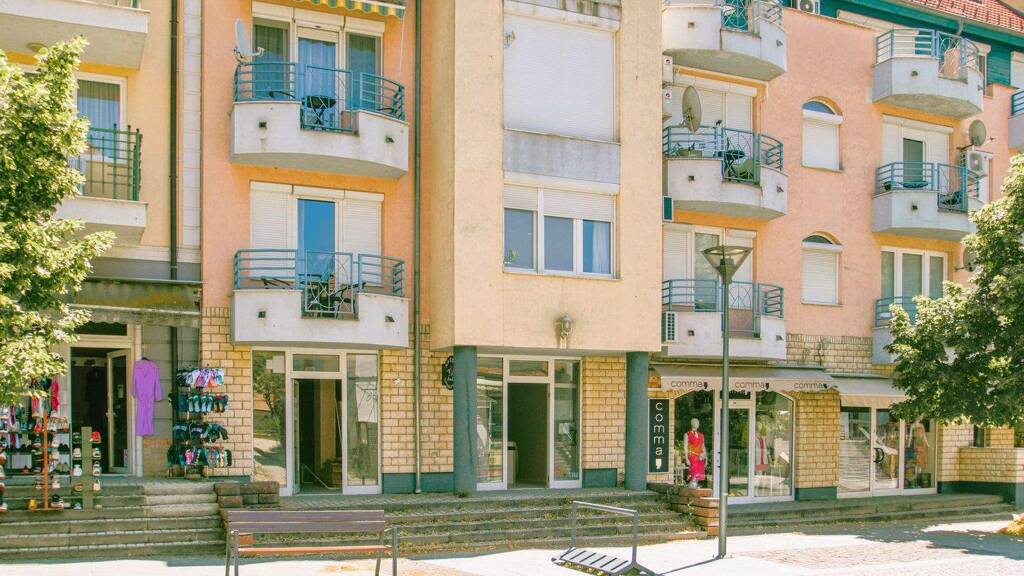 Laden zum Kauf provisionsfrei 269.900 € 1 Zimmer 95 m² Verkaufsfläche Hévíz 8380