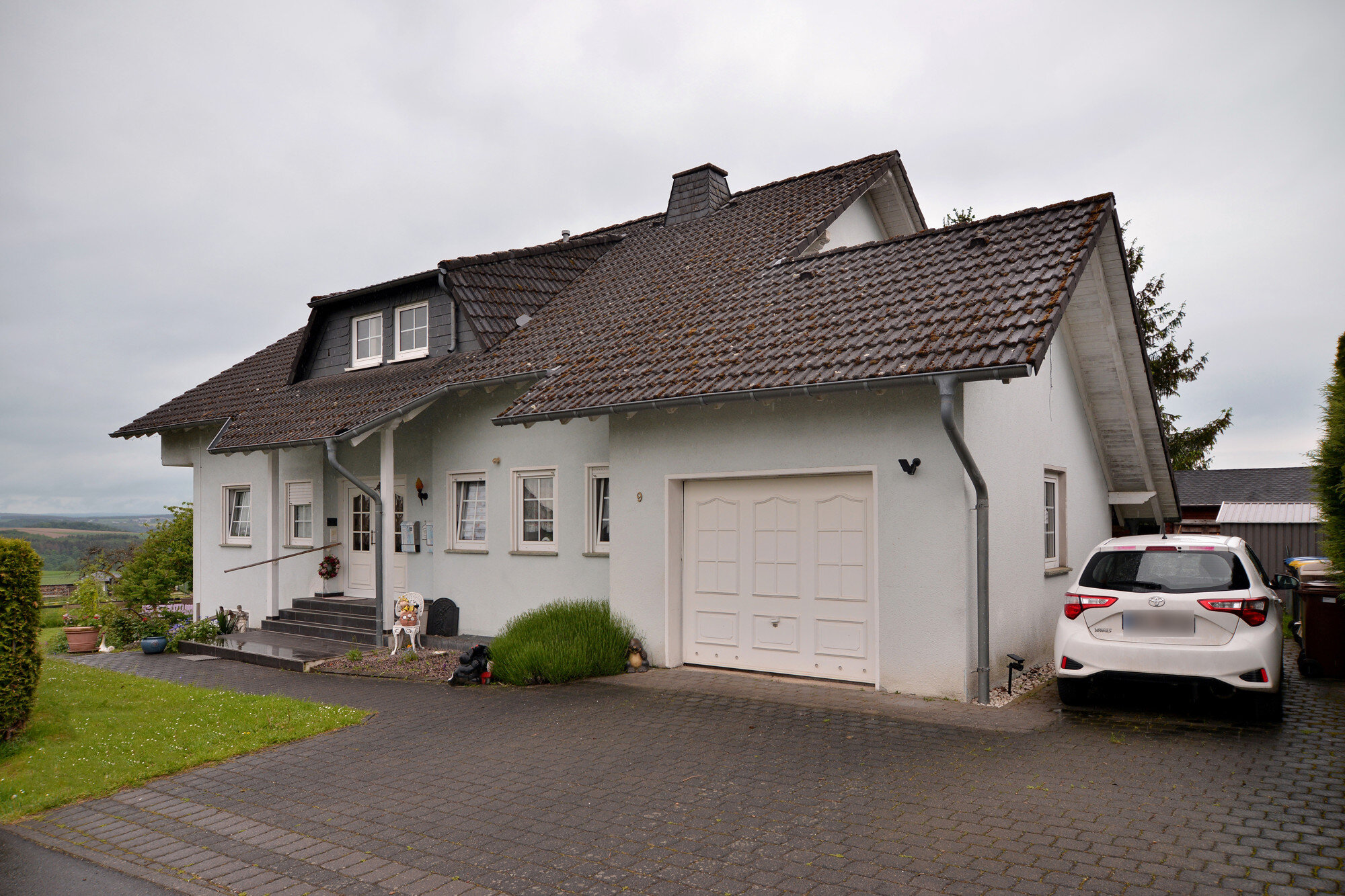 Mehrfamilienhaus zum Kauf 444.000 € 8 Zimmer 324,6 m²<br/>Wohnfläche 1.280 m²<br/>Grundstück Im Wieschen 9 Schauren 56865