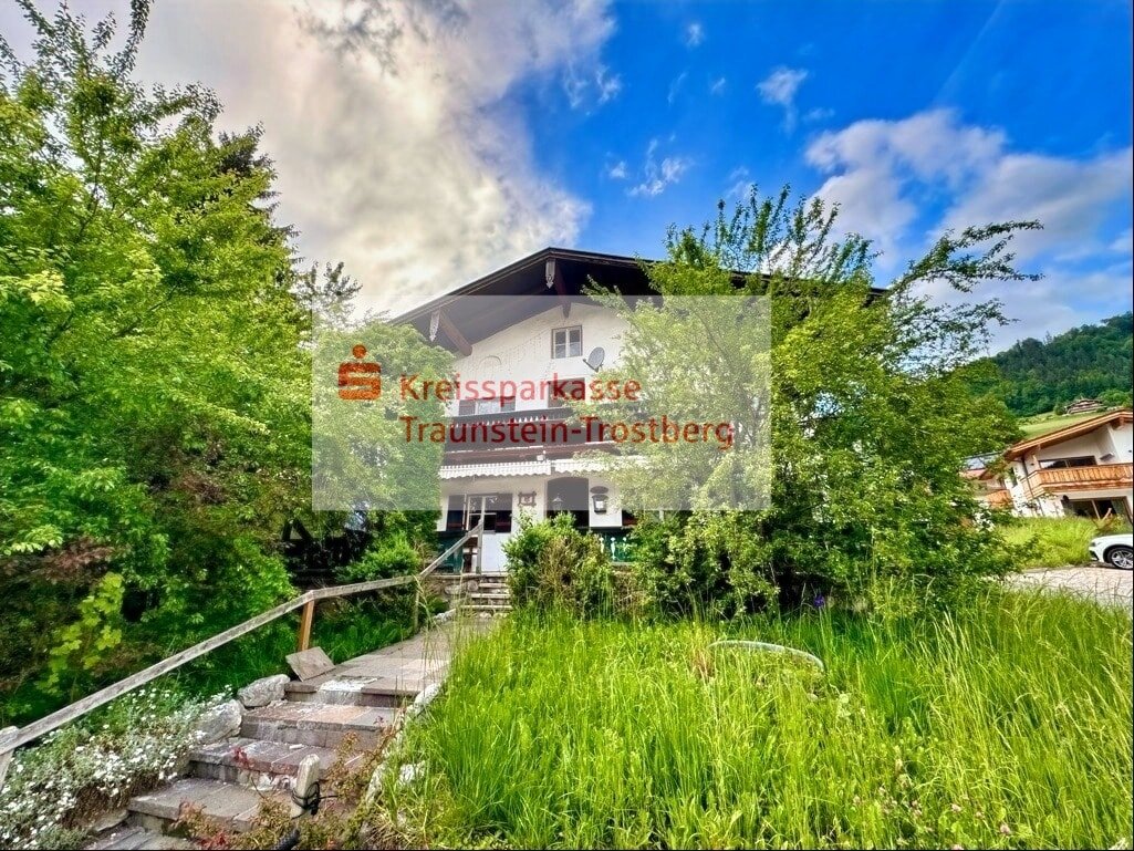 Einfamilienhaus zum Kauf 780.000 € 15 Zimmer 290 m²<br/>Wohnfläche 975 m²<br/>Grundstück ab sofort<br/>Verfügbarkeit Entfelden Reit im Winkl 83242