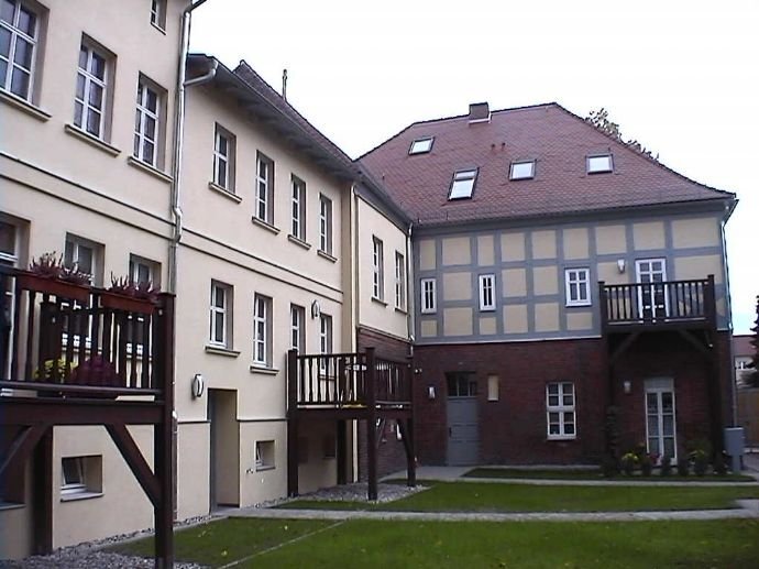 Wohnung zur Miete 350 € 2 Zimmer 56,1 m²<br/>Wohnfläche 1.<br/>Geschoss 01.02.2025<br/>Verfügbarkeit Schleusenstraße 2 Rathenow Rathenow 14712