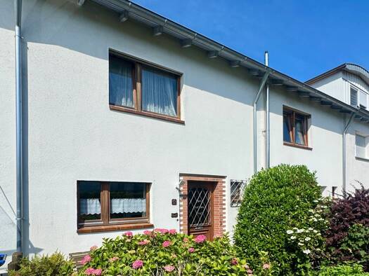Reihenmittelhaus zum Kauf 358.000 € 6 Zimmer 130 m² 200 m² Grundstück frei ab sofort Friedrichshafen Friedrichshafen 88046
