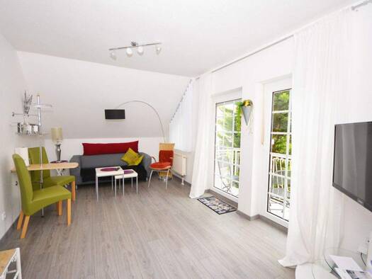 Studio zur Miete 350 € 1 Zimmer 27 m² Widdig Bornheim 53332