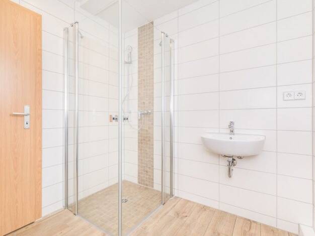 Wohnung zur Miete 229 € 1 Zimmer 35,8 m² EG Kreherstraße 77 Gablenz Gablenz 09127