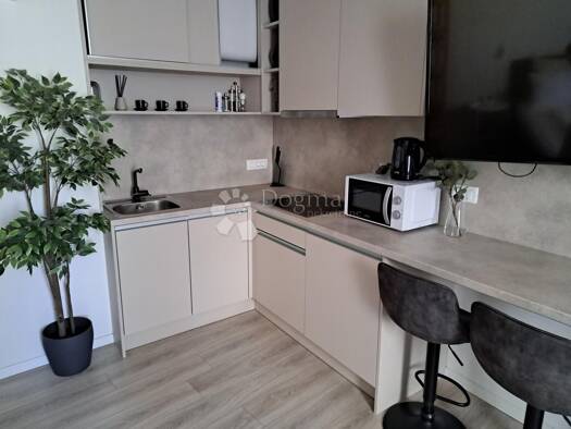 Wohnung zur Miete 700 € 1 Zimmer 22 m² 4. Geschoss Susak 51000