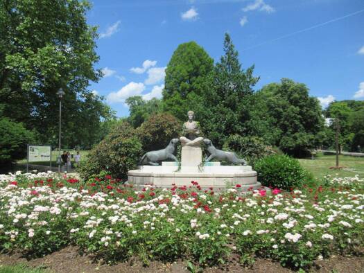 Einfamilienhaus zum Kauf 2.400.000 € 10 Zimmer 210 m² 1.000 m² Grundstück frei ab sofort Bad Homburg Bad Homburg vor der Höhe 61348