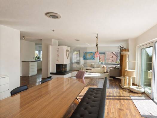 Einfamilienhaus zum Kauf 990.000 € 6,5 Zimmer 212 m² 933 m² Grundstück Hindelwangen Stockach 78333