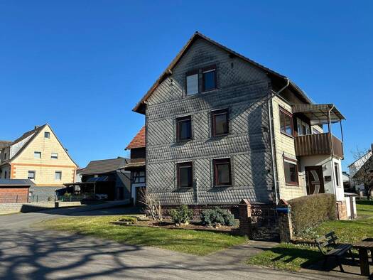 Einfamilienhaus zum Kauf provisionsfrei 260.000 € 7 Zimmer 178 m² 1.307 m² Grundstück Alte Poststraße 32 Schönstadt Cölbe 35091