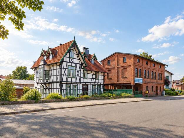 Gewerbeobjekt zum Kauf als Kapitalanlage geeignet 790.000 € 14 Zimmer 205 m² 658 m² Grundstück Winsen Winsen (Luhe) 21423