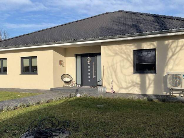 Bungalow zum Kauf 470.000 € 4 Zimmer 185 m² 1.025 m² Grundstück Gröna Bernburg 06406